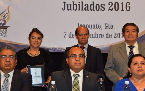 UG pondera a jubilados del NMS en Irapuato