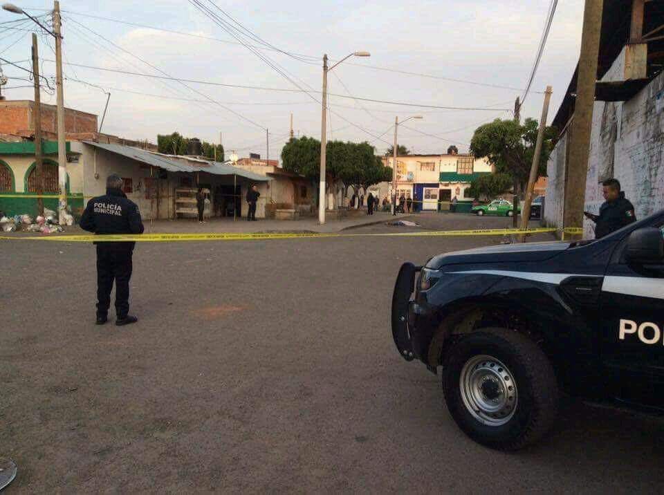 ATRACO MORTAL; MATAN A UN MOTORATA EN IRAPUATO
