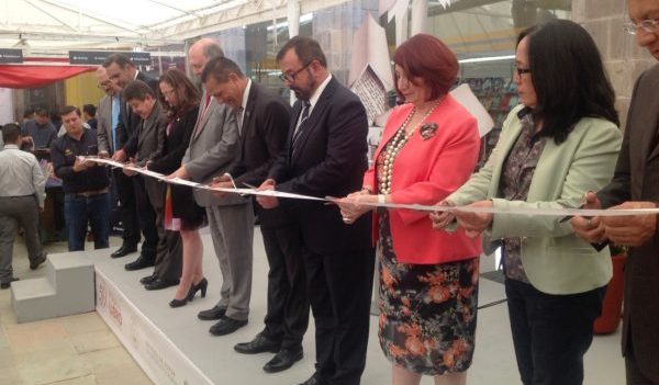 Arranca Feria del Libro de la UG, habrá más de 400 títulos