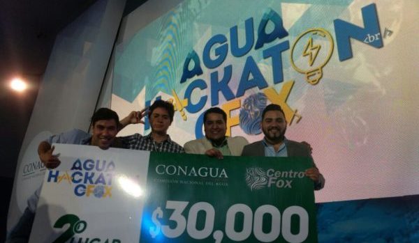 Obtienen segundo lugar en el Agua Hackatón 2017, estudiantes UG
