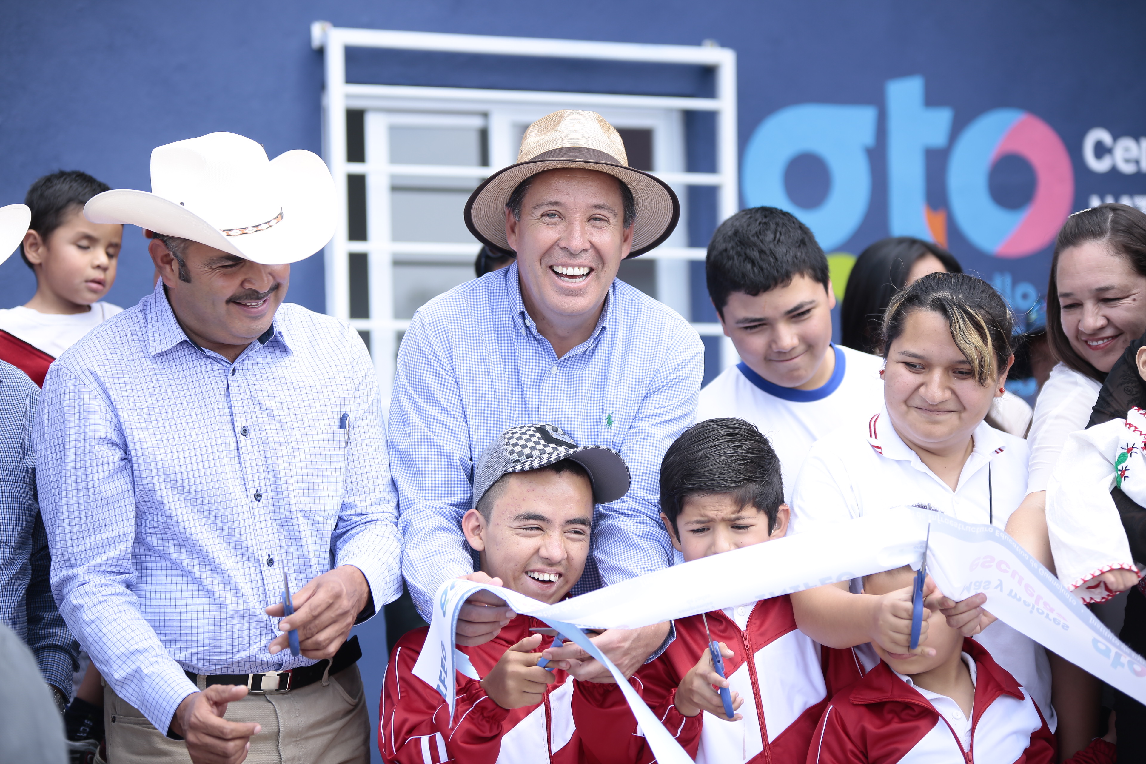 El estado consolida la infraestructura para la atención de la educación