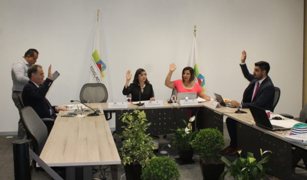 Aprueban diputados límite de 5 años en vigencia de mandato