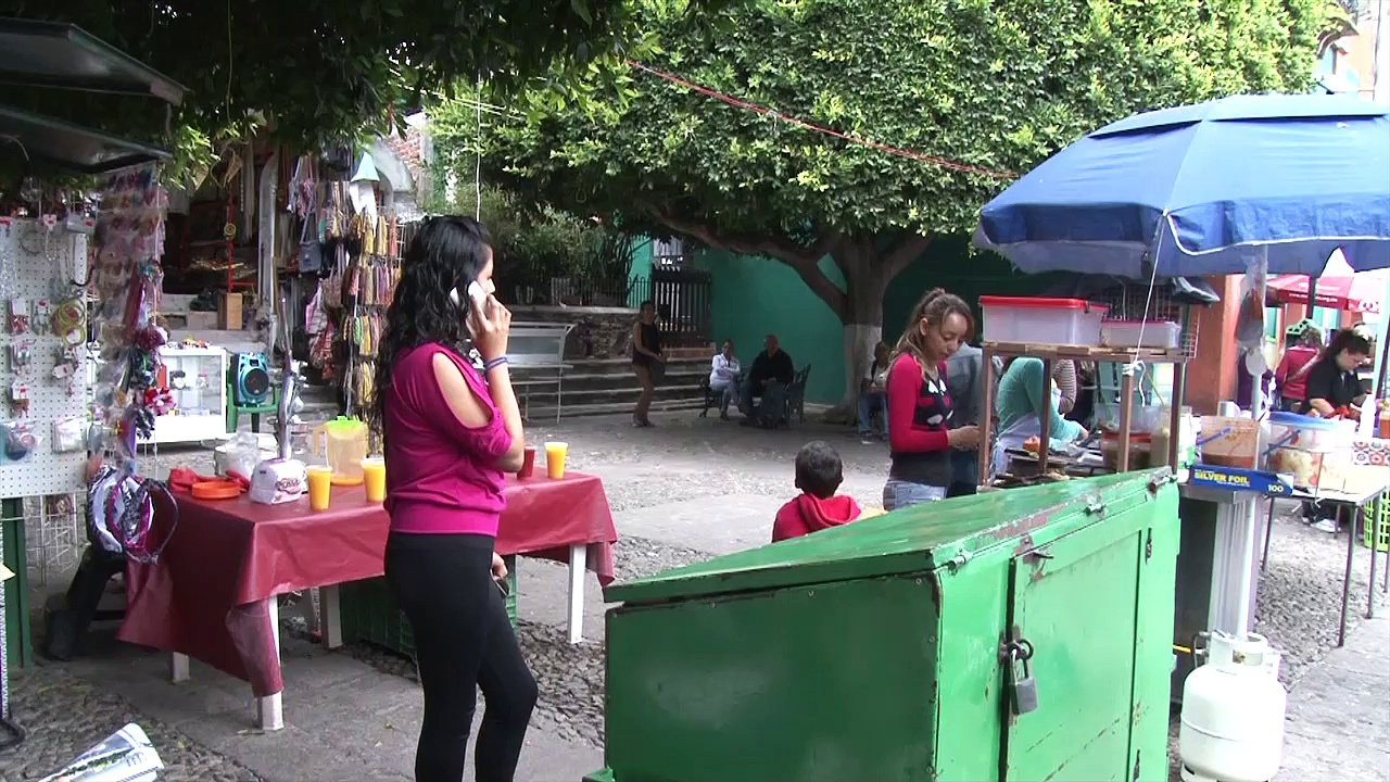 Plaza Lucio Marmolejo sigue en litigio y se cobra por uso de suelo