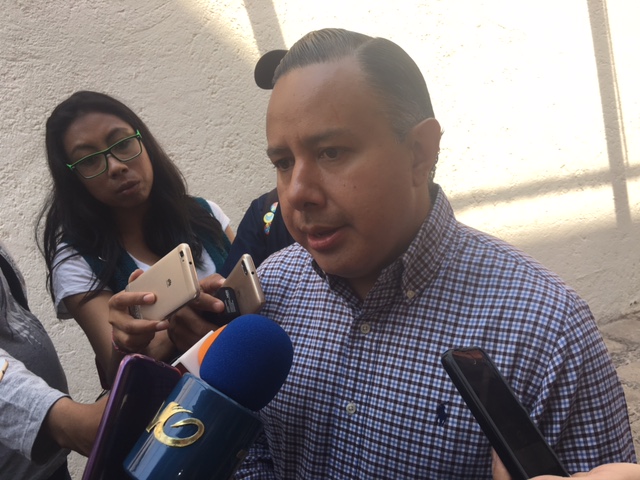 Estancado caso de Julio César en la Contraloría y el Ayuntamiento