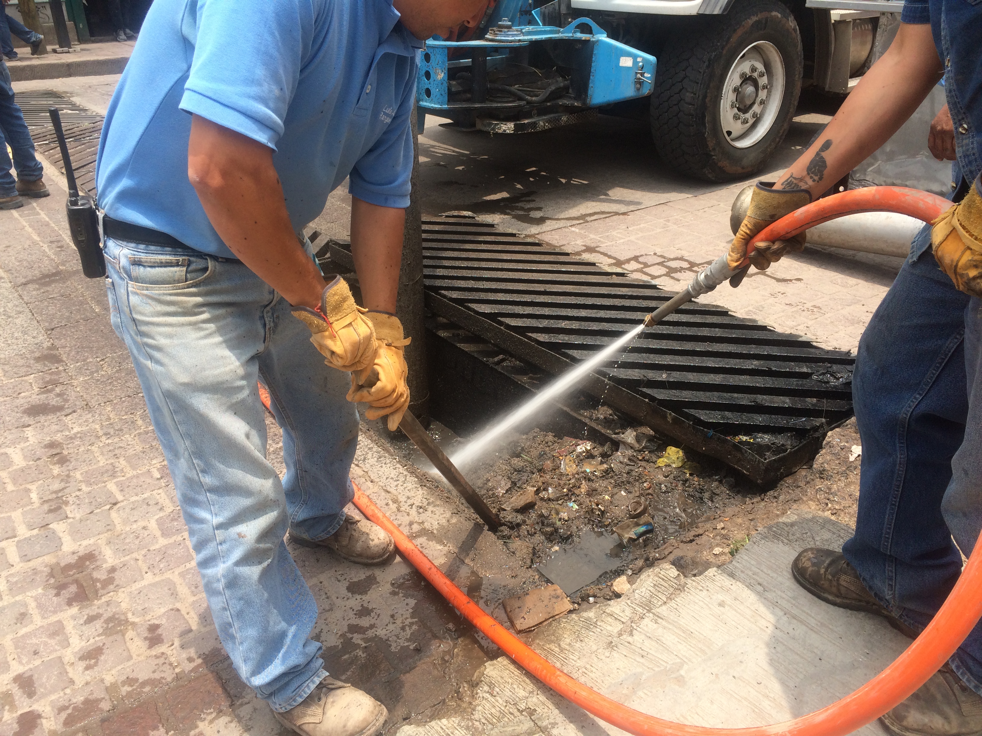 Remueven de las alcantarillas 142.5 toneladas de basura