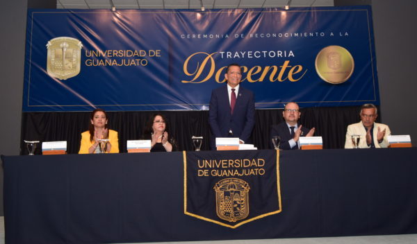 UG cuenta con una sólida planta docente de excelencia académica