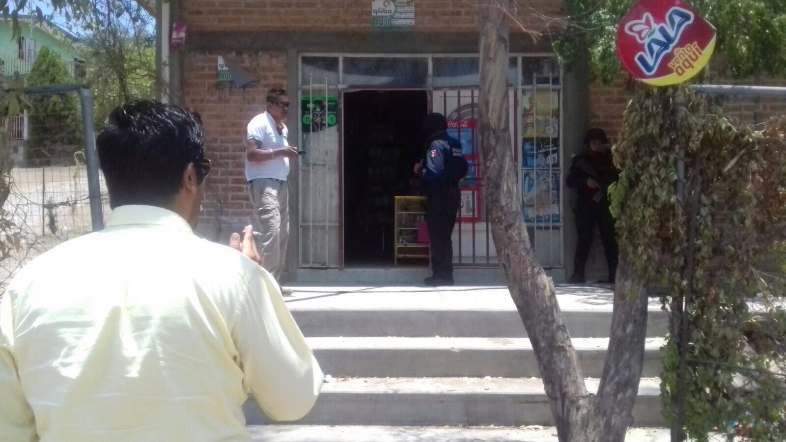 Decomisan cerveza y detienen a dos en operativo