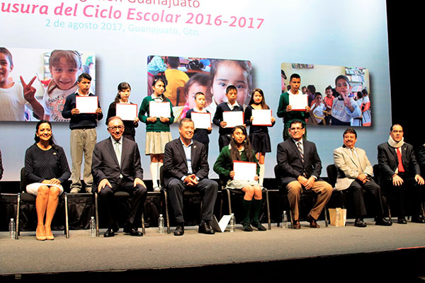 Guanajuato de los primeros lugares en el combate al rezago educativo