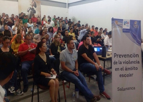 Capacitan a 750 prefectos de secundarias de todo el estado