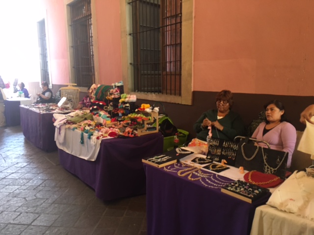 Autoridad no puede regular comercio porque se defienden legalmente