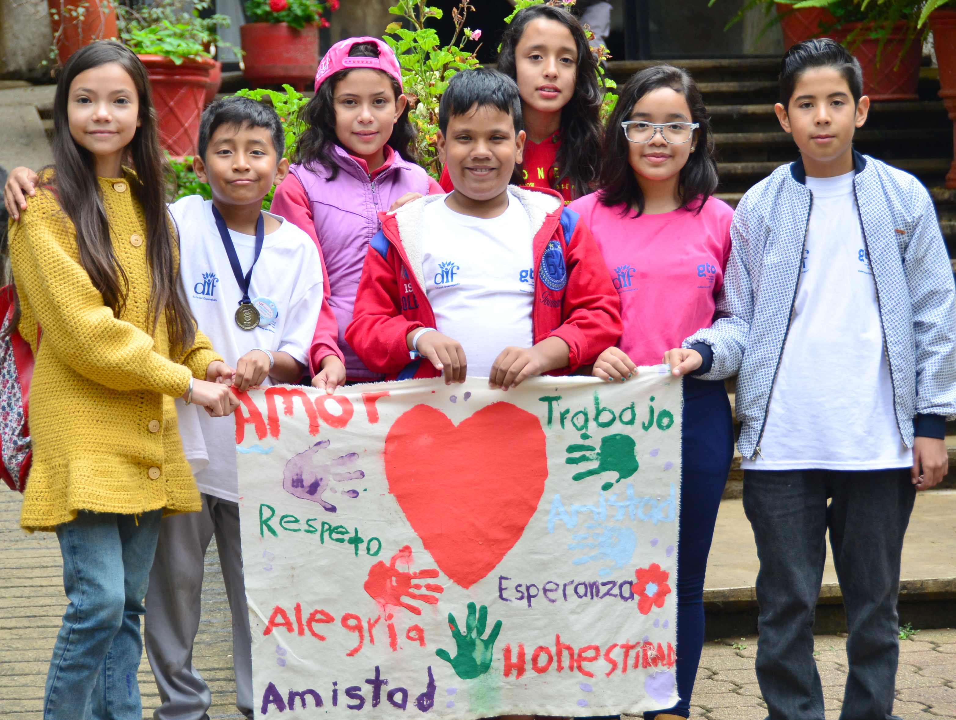 Nombran a 90 promotores de paz como ‘preventólogos vigilantes de los derechos de los niños’ 