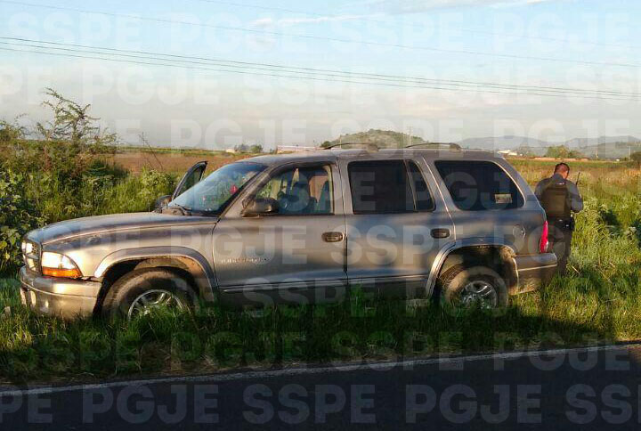 Aseguran camioneta en Pénjamo, presuntamente participó en ilícito