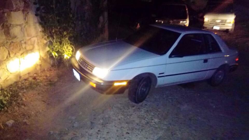 Detienen a tres irapuatenses con auto robado