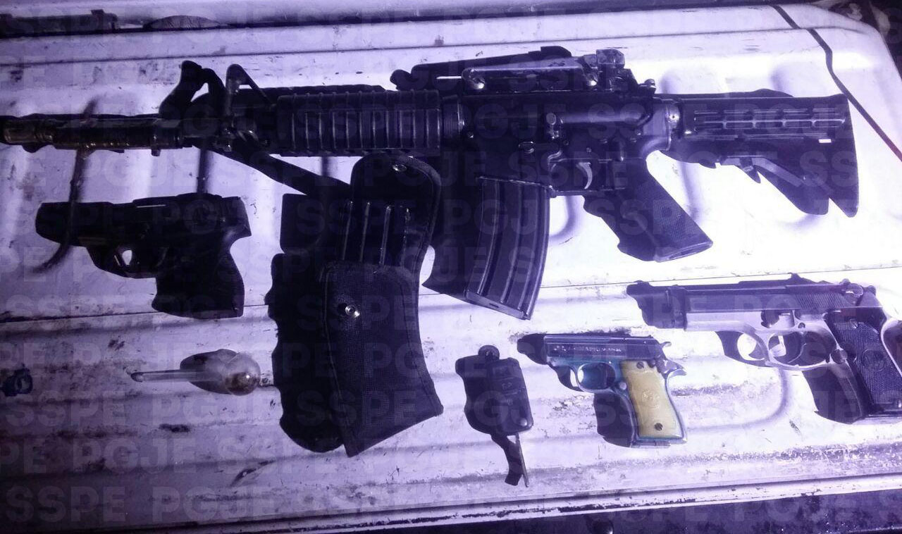 Detienen en Coroneo a cuatro hombres con arsenal 