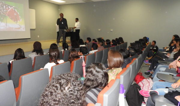 Se suma la comunidad estudiantil universitaria a la prevención del dengue