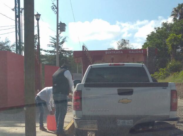 Regidores piden investigar presunta ordeña de combustible que hizo el director de Ecología