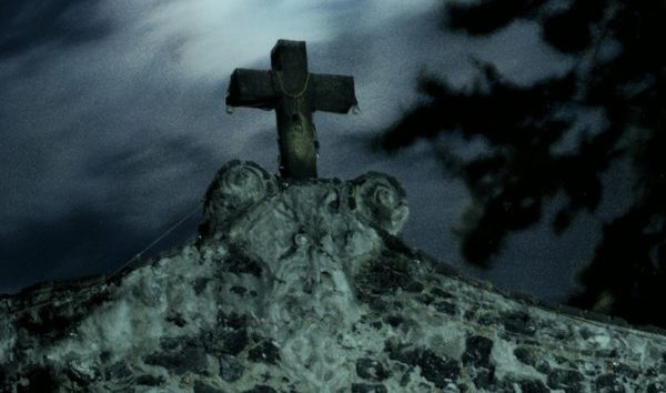 La puertecita de la iglesia
