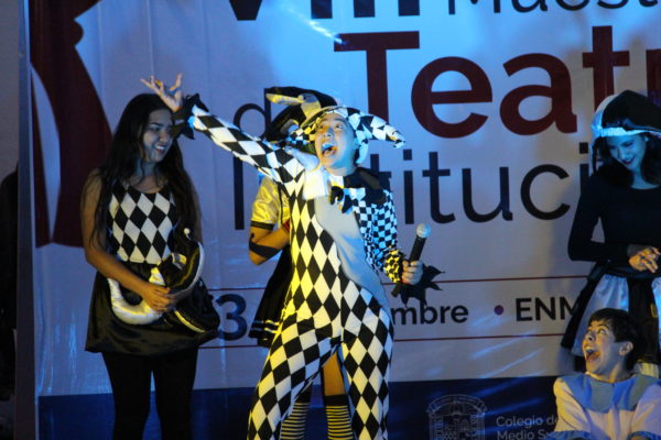 Muestran talento artístico estudiantes del NMS UG a través de obras de teatro