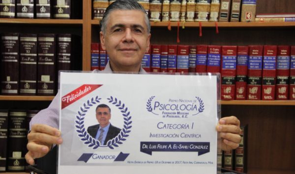 Académico UG obtiene el Premio Nacional de Psicología