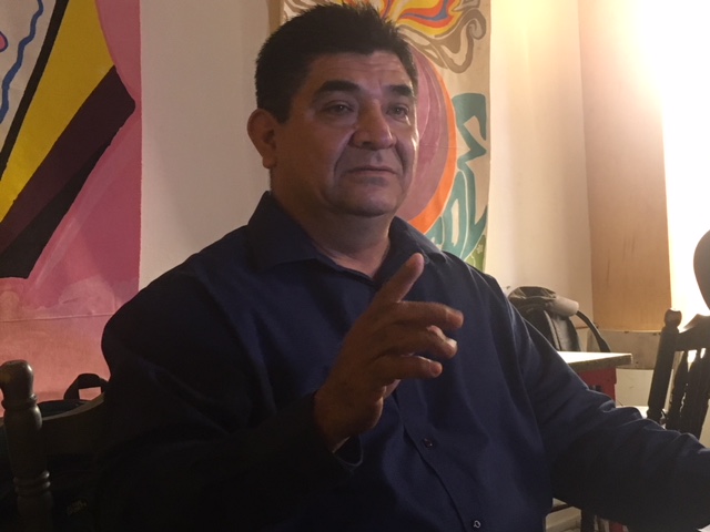 Se declara Fernando Vázquez inocente del robo de becas educativas
