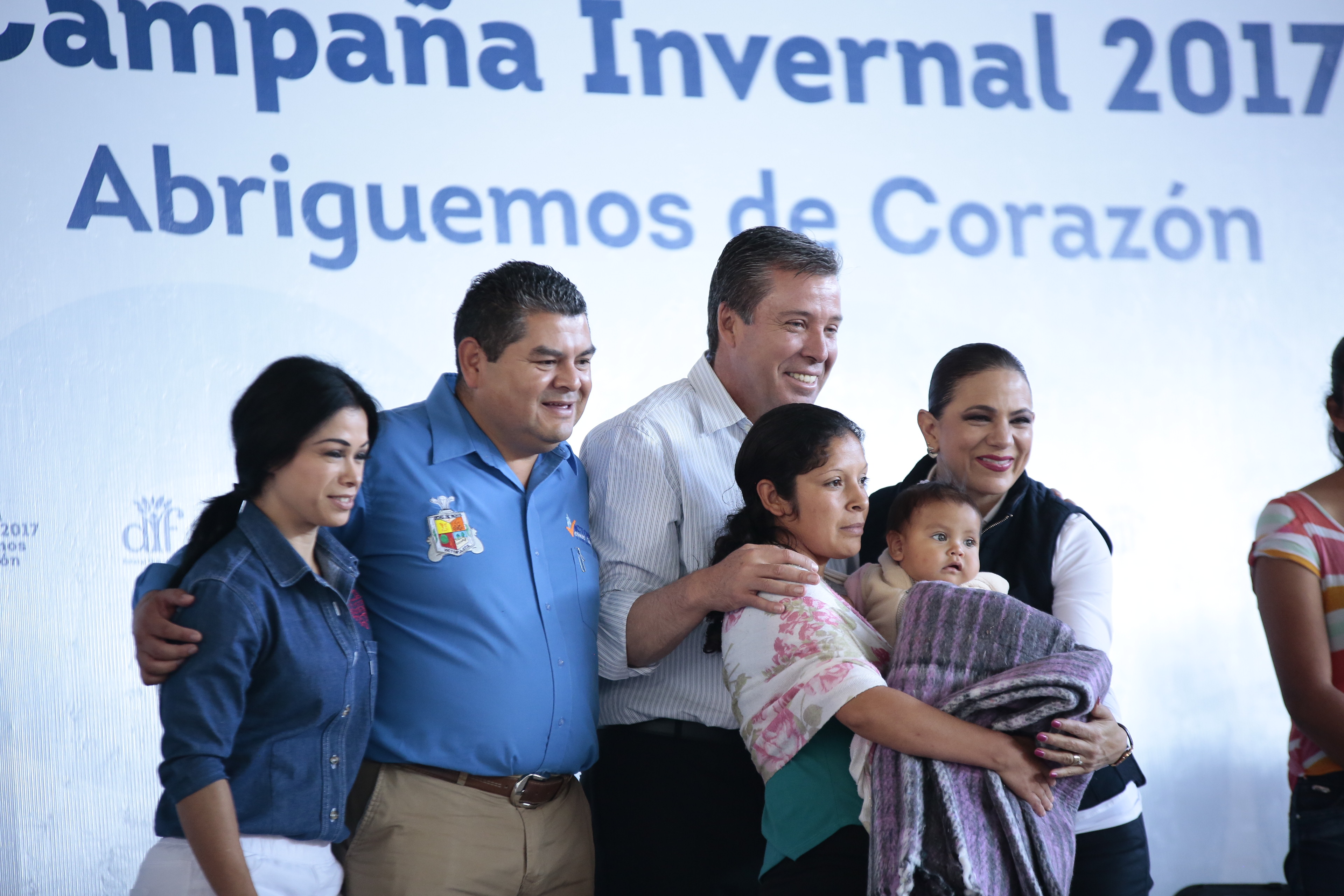 Inicia campaña invernal “Abriguemos de corazón”