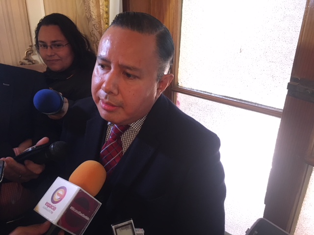 Siguen atorados expedientes de Contraloría