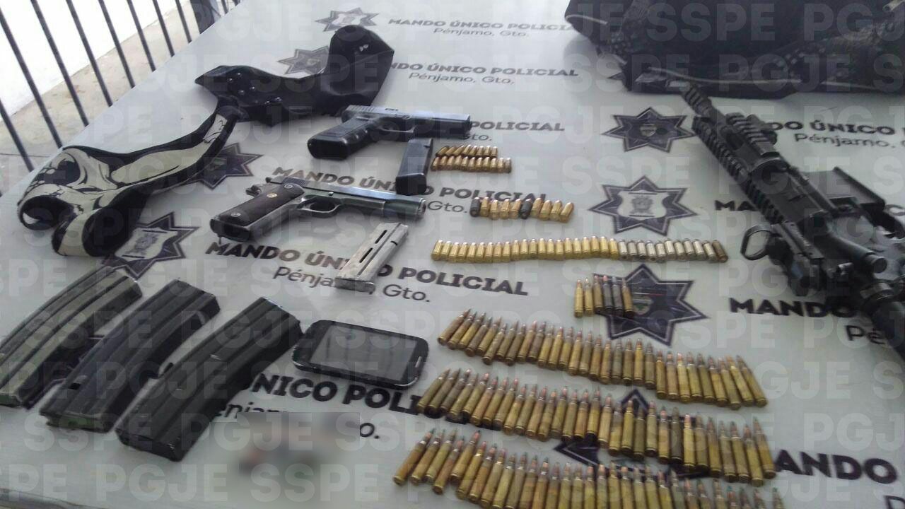 Detienen en Pénjamo a dos hombres con arsenal