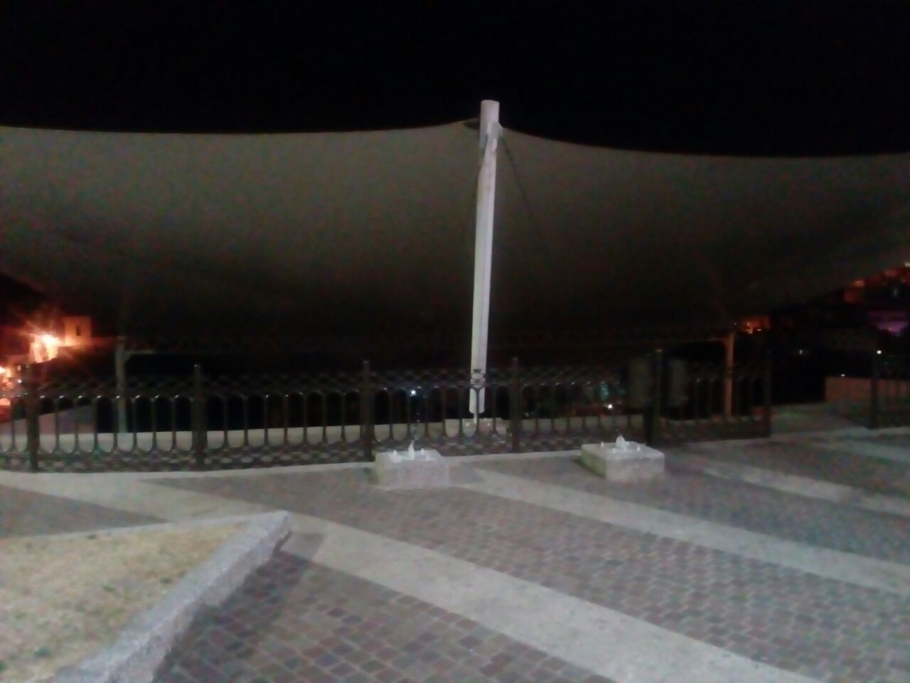 Plaza de la Hermandad permanece en el olvido