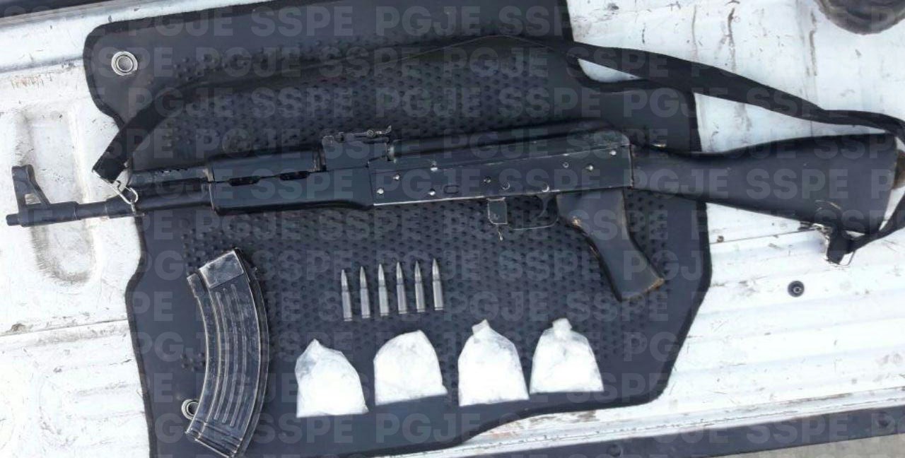 Detienen a hombre con “cuerno de chivo”