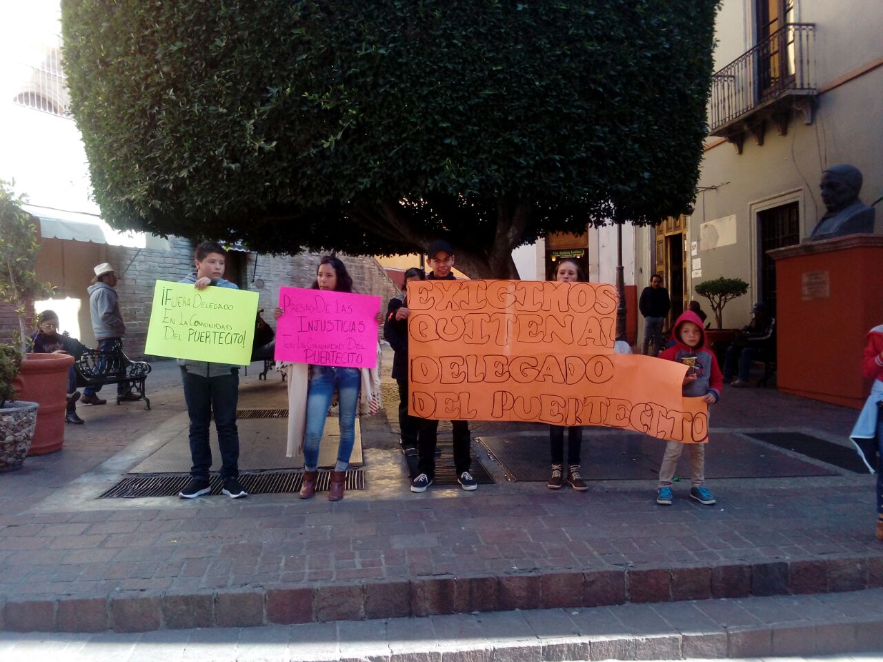 Piden destitución de delegado por conflicto vecinal