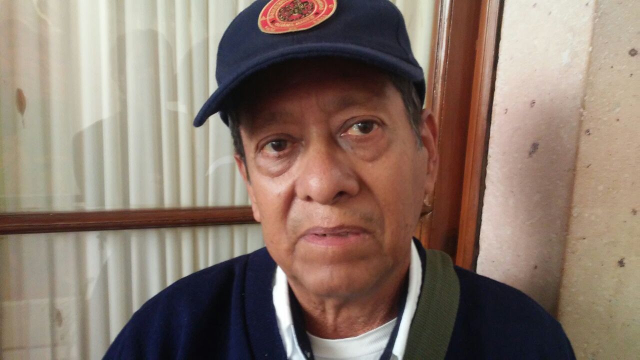 Bomberos sufren por falta de dinero