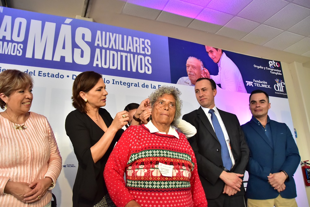 Invierte DIF estatal 440 mil pesos en auxiliares auditivos
