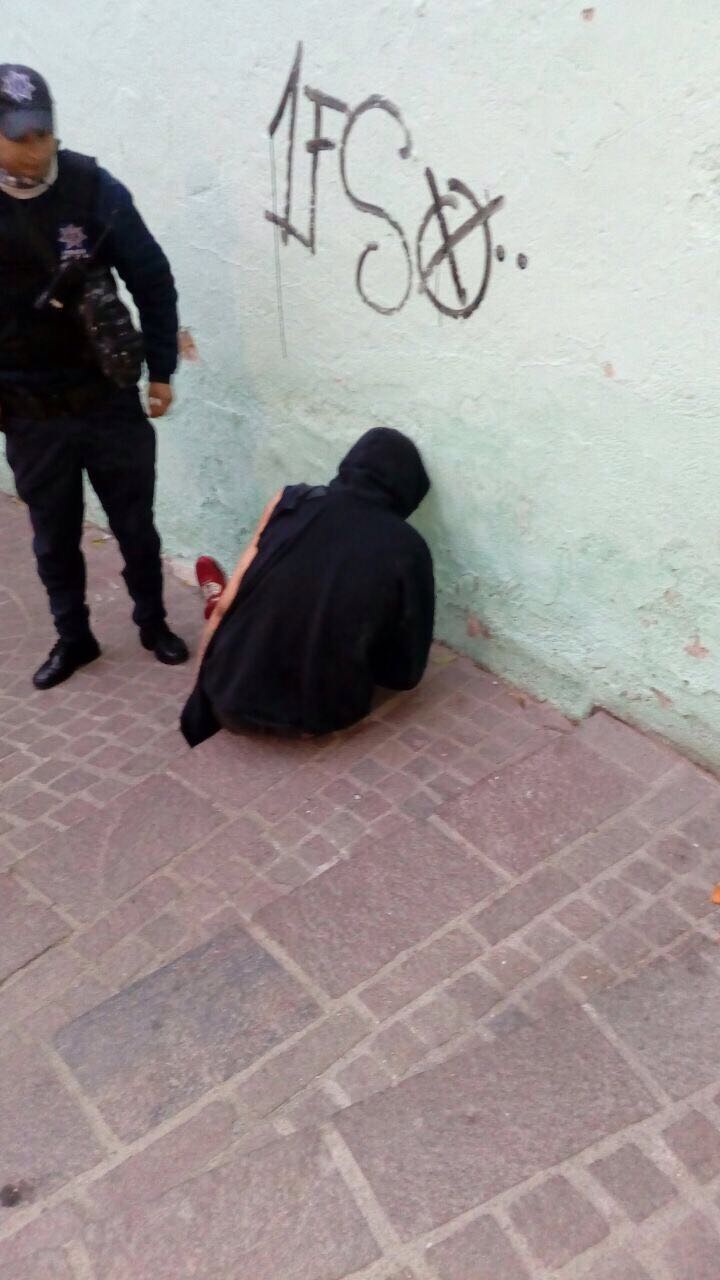 Quería asaltar a ministerial y lo balean