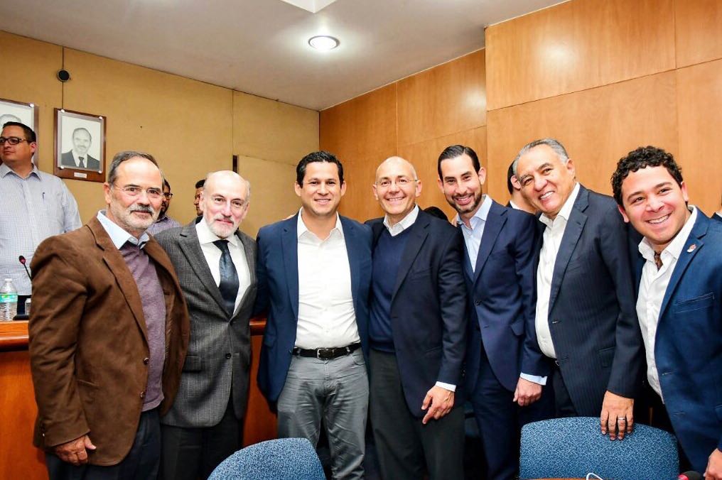 Formalizan candidaturas de Diego y Gerardo, el mismo día
