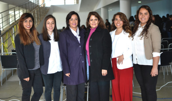 Celebran 60 años de historia de la Enfermería en la UG