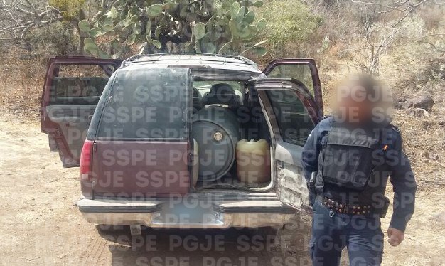 Aseguran en Salamanca camioneta con 230 litros presuntamente robado