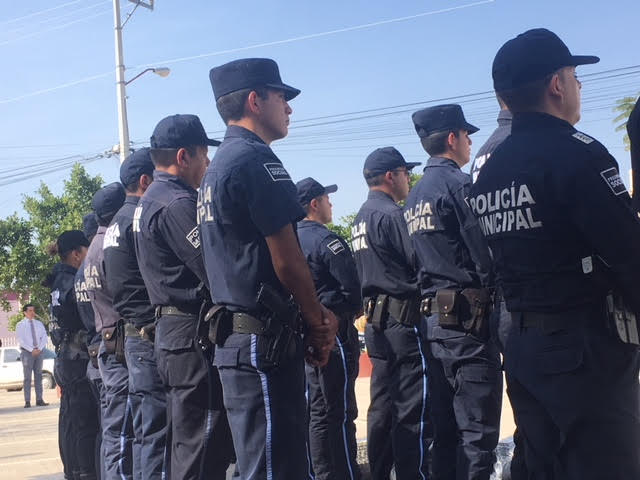 Medio año después aprueban aumento a sueldos de los policías