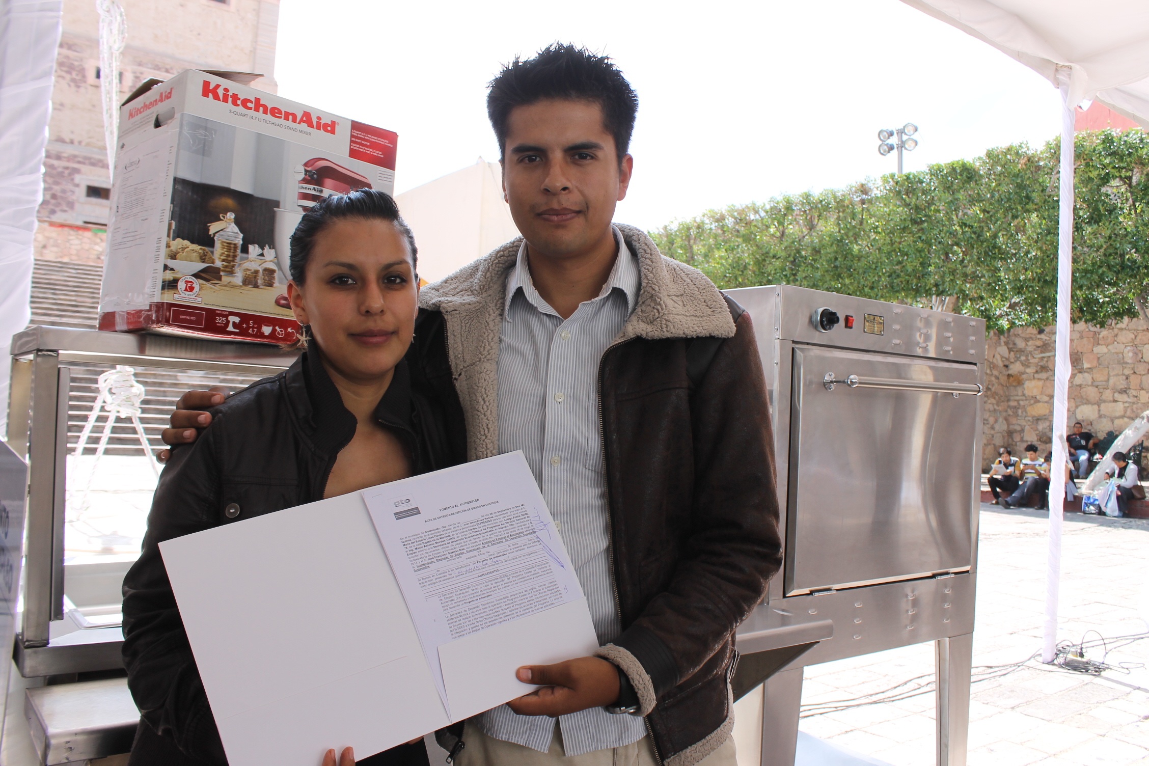 Promueve SDES auto empleo