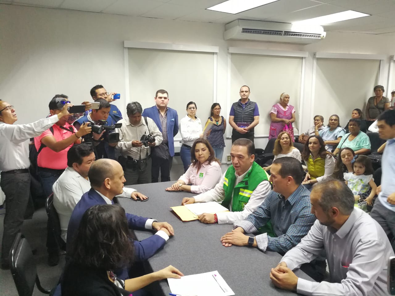 Confirma Carlos Ortiz su registro para la alcaldía capitalina
