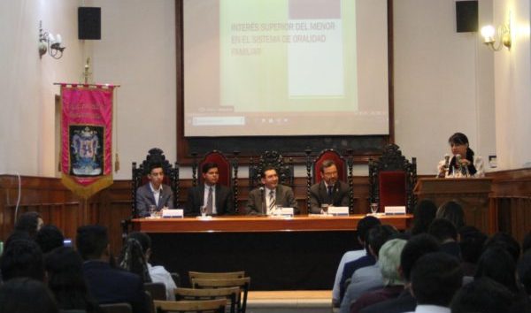 Se discuten temas en Derecho Civil en la Universidad de Guanajuato