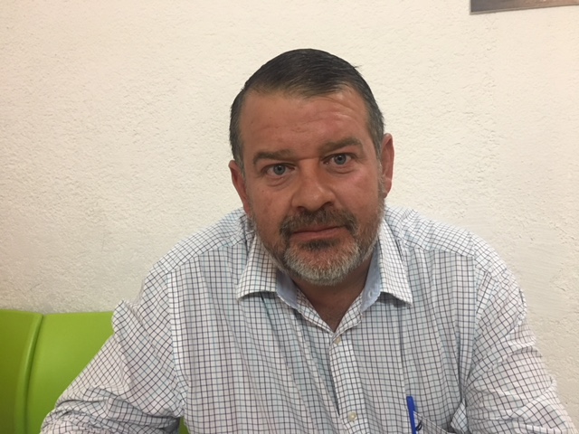 Celdas solares a la espera de colocarse en el tiradero municipal