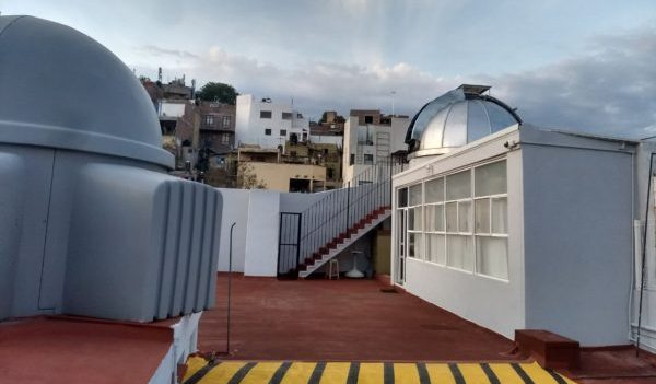 Invita UG a curso de Astronomía para todo público