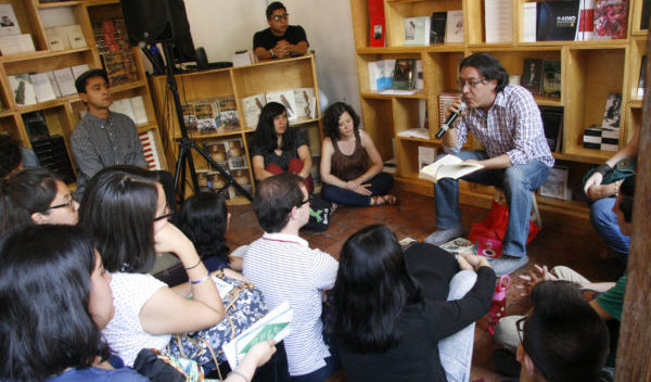 UG celebra el Día mundial del libro con una lectura en voz alta