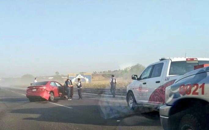 Hombre resulta herido en choque