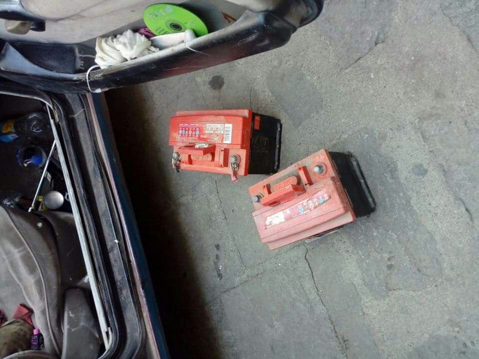 Capturan a dos ladrones de baterías