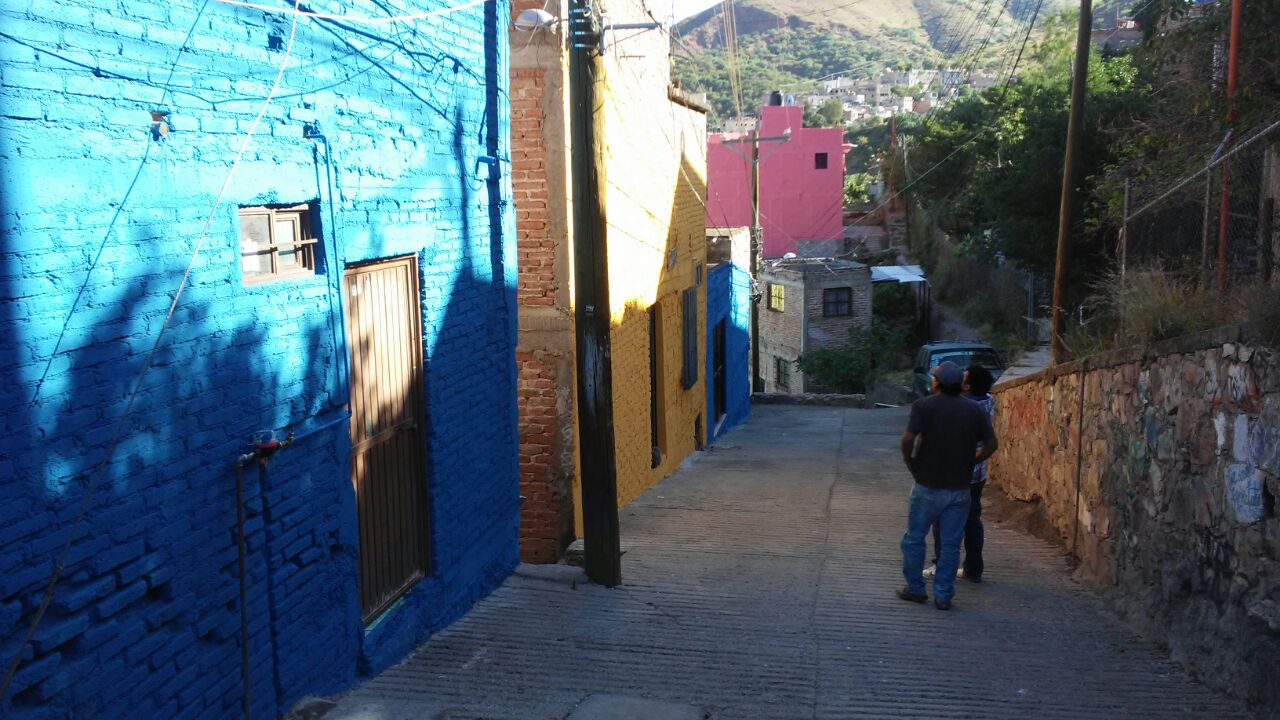 Asaltan a dos en Cerro del Cuarto