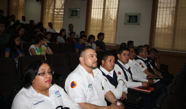Comunidad universitaria de la UG conmemora Día Mundial de la Seguridad y Salud en el Trabajo