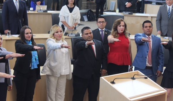 Diputados del GPPRI rinden protesta en comisiones