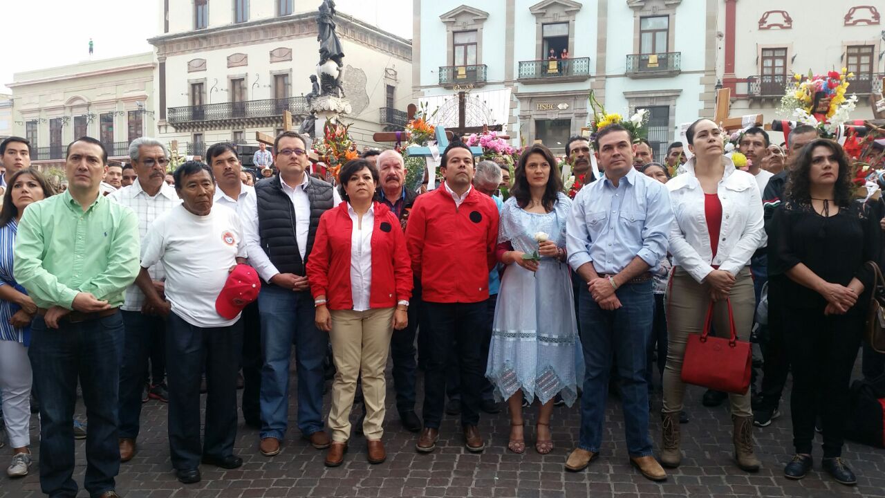 Candidatos locales a favor de que la obra sea para empresas capitalinas