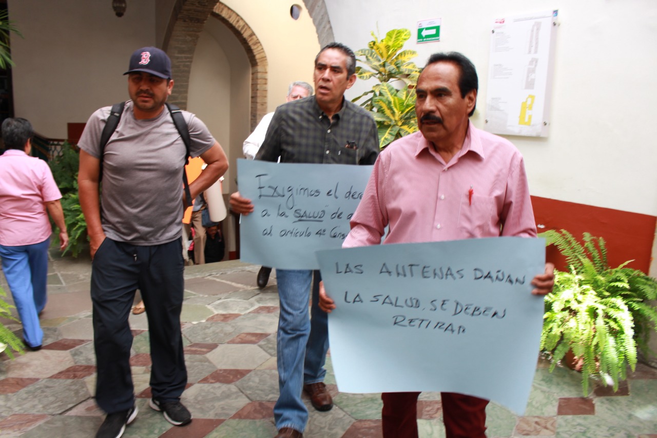 Desaíran a los vecinos del Temezcuitate por colocación de antenas